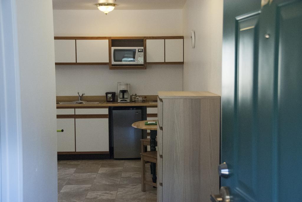 קרנוויל Corral Creek Lodge מראה חיצוני תמונה