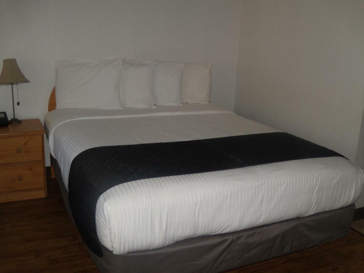 קרנוויל Corral Creek Lodge מראה חיצוני תמונה